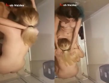 بيصور اتنين بنات في الحمام وهما بيلحسوا لبعض تجسس